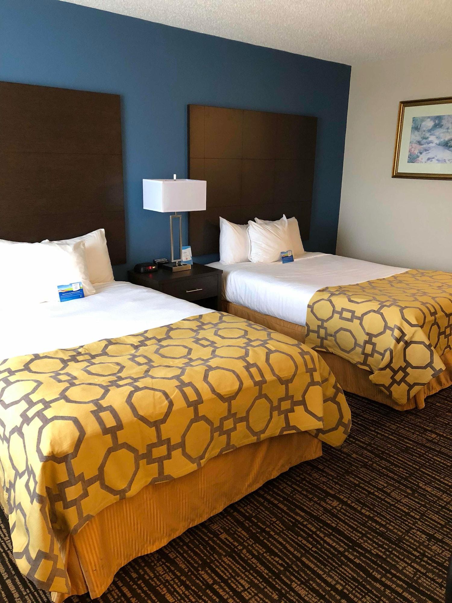 Отель Baymont By Wyndham Washington Экстерьер фото