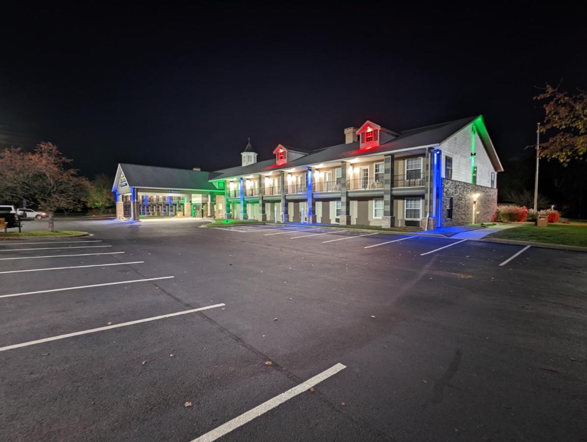 Отель Baymont By Wyndham Washington Экстерьер фото