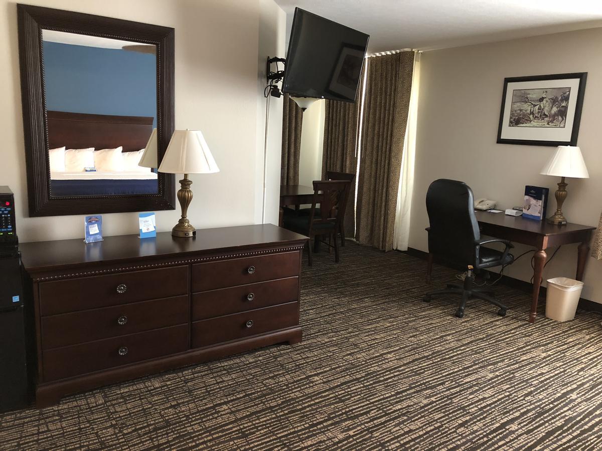 Отель Baymont By Wyndham Washington Экстерьер фото